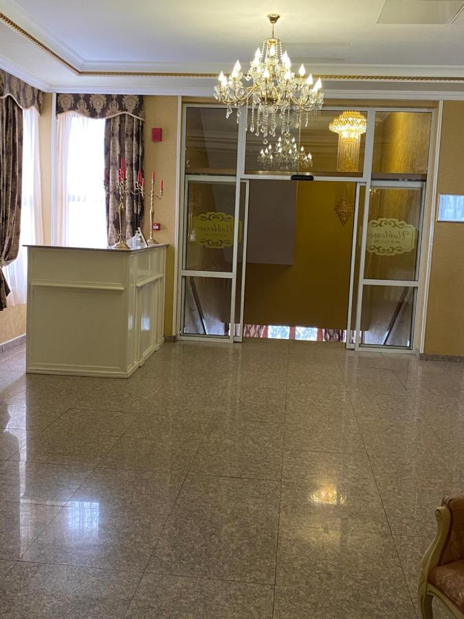 Hotel Onix Roman Dış mekan fotoğraf