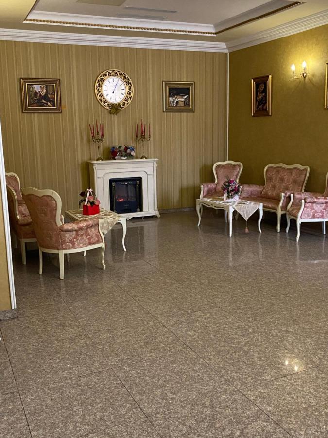 Hotel Onix Roman Dış mekan fotoğraf