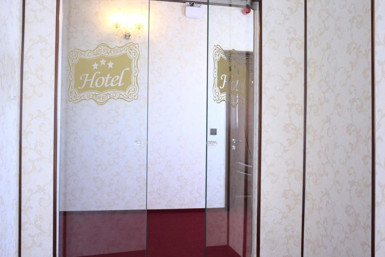 Hotel Onix Roman Dış mekan fotoğraf