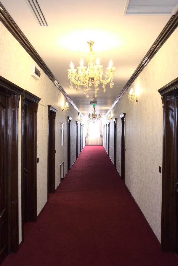 Hotel Onix Roman Dış mekan fotoğraf