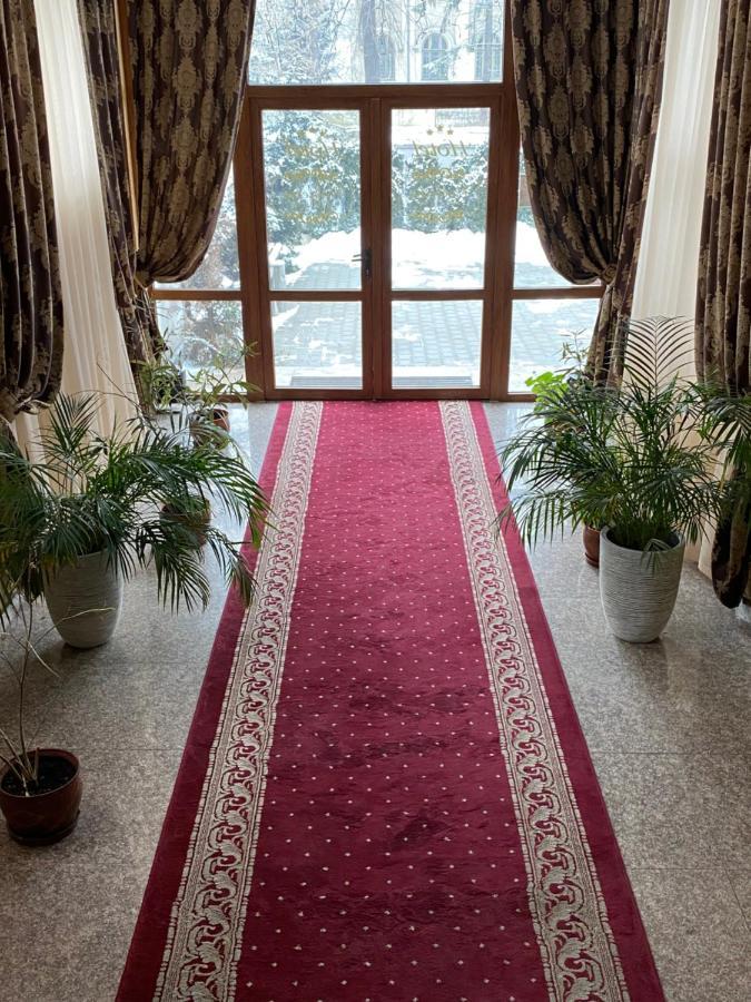Hotel Onix Roman Dış mekan fotoğraf