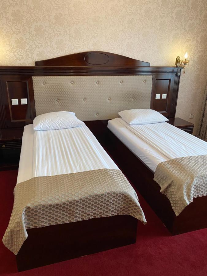 Hotel Onix Roman Dış mekan fotoğraf